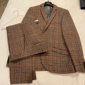 Heart & Dagger Men’s Suit